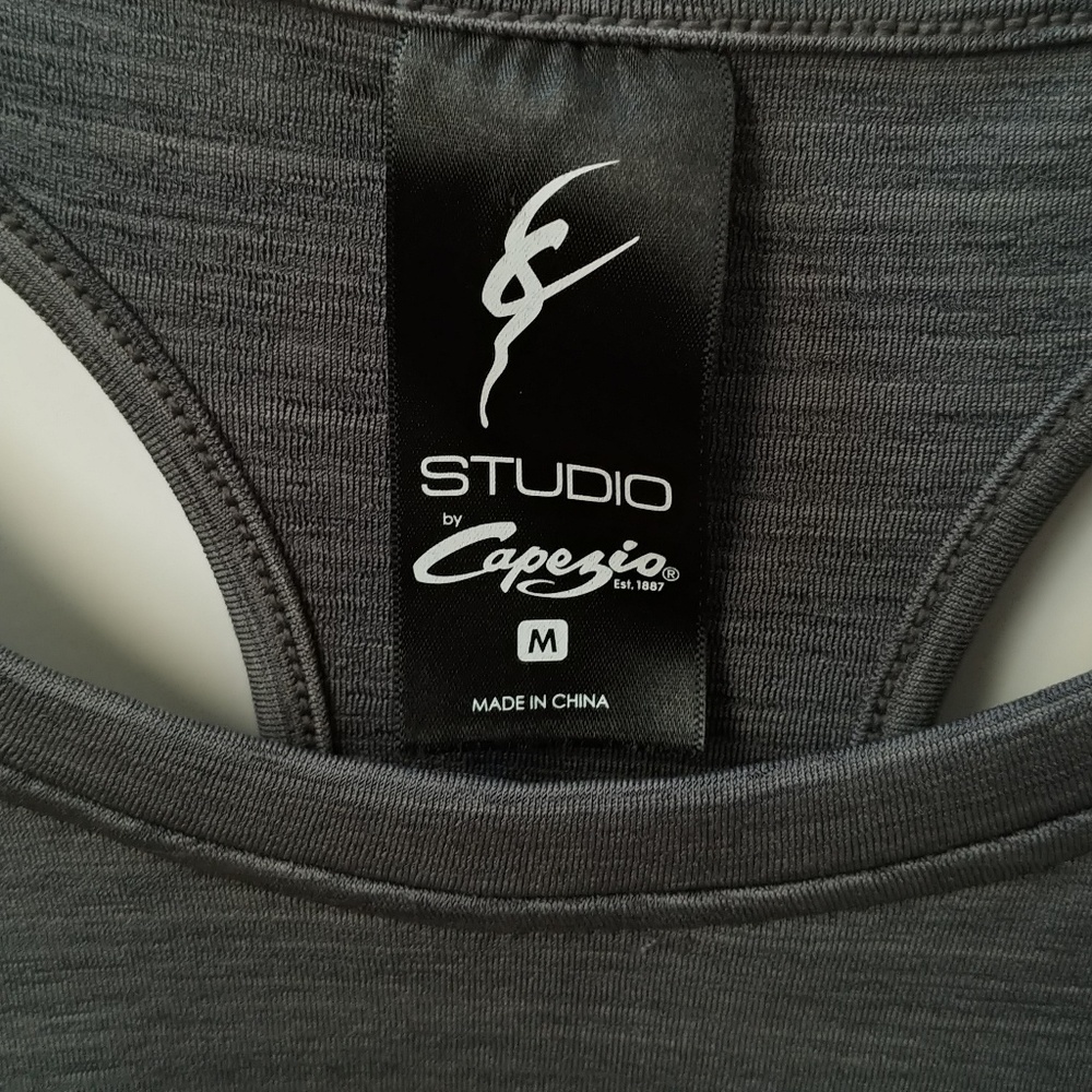 👕 Studio by Capezio Women's Workout Top - Picture 6 of 8